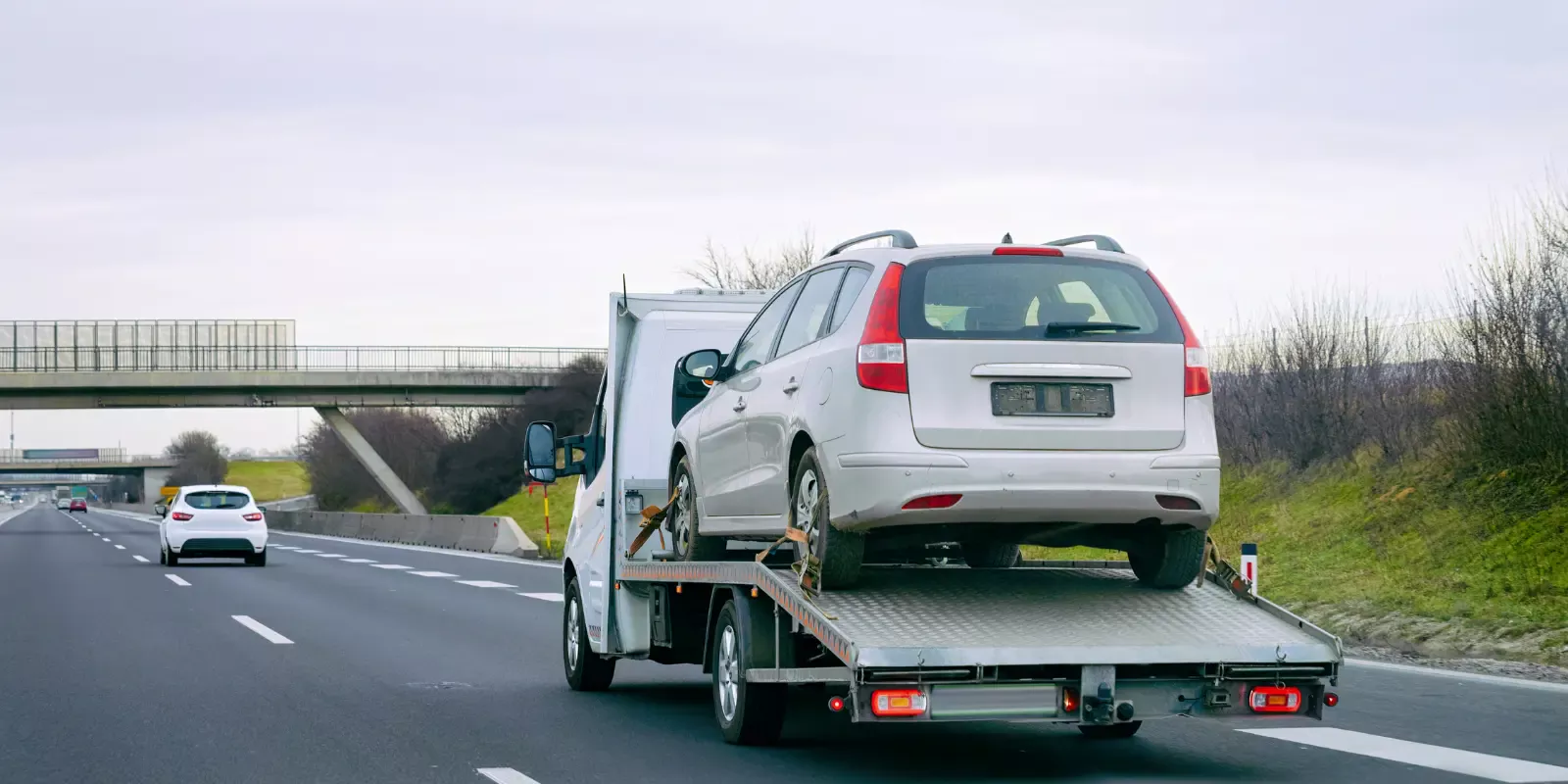 евакуатор львів